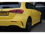Mercedes-Benz A-klasse 180 Business Solution AMG Panoramadak | Night pakket | Camera | High Performance LED | Widescreen | Rijstrooksensor | Apple CarPlay | LMV18"