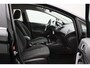 Ford Fiesta 1.0 EcoBoost Titanium 2014 | Nieuwe Distributie | Navigatie | Cruise Control | Climate Control | Achterspoiler | Elektrische Ramen | Lichtmetaal | Nationale Autopas