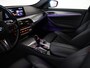 BMW 5-Serie Touring 540i XDRIVE 3.0 6-CILINDER 340 PK M-SPORT + ADAPTIVE CRUISE | HEAD-UP | TREKHAAK | 360 CAMERA