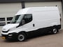IVECO Daily 35S15 146pk L2H2 - Airco - Trekhaak 3,5t KG