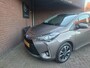Toyota Yaris 1.5 Hybrid Design Red Navigatie / Achteruitrijcamera / Cruise Controle / Bluetooth /