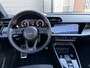 Audi A3 Sportback 35 TFSI S Line Edition | Pano | LED | Parkeer sensoren | Stoel verwarming |