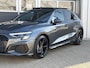 Audi A3 Sportback 35 TFSI S Line Edition | Pano | LED | Parkeer sensoren | Stoel verwarming |