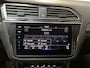 Volkswagen Tiguan 1.5 TSI DSG R-Line Business+ Camera Sfeerverlichting App-Connect Navigatie
