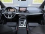 Audi Q5 50TFSI E 300pk Sport Quattro Luchtvering Pano Tr.Haak LED ACC El.Zetels Camera Keyless