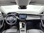 Peugeot 308 SW 1.6 Plug-in Hybrid Allure Avantage 180pk Automaat | 8 JAAR GARANTIE | 360 Camera | Navigatie | Adaptieve Cruise Control | Stoel-/Stuurverwarming | Dodehoekdetectie | 17"LMV | LED | Apple Carplay/Android Auto |