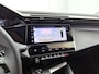 Peugeot 308 SW 1.6 Plug-in Hybrid Allure Avantage 180pk Automaat | 8 JAAR GARANTIE | 360 Camera | Navigatie | Adaptieve Cruise Control | Stoel-/Stuurverwarming | Dodehoekdetectie | 17"LMV | LED | Apple Carplay/Android Auto |