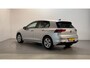 Volkswagen Golf 1.0 TSI 110pk Life Parkeersensoren Navigatie App-Connect DAB+