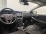 Volvo V40 2.0 123pk Momentum LED koplampen/ Stoel verw./ Navi/ Cruise