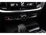 Volvo V60 T8 Twin Engine R-Design | Panoramadak | Trekhaak | ACC | 360° Camera | harman/kardon | Massage+Ventilatie