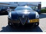 Alfa Romeo Giulietta 1.4 T Dist. Lusso / INCL. 12mnd BOVAG / 18 INCH