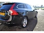 Volvo V60 2.0 T4 Summum, Automaat, Clima, Navi, Pdc,Trekhaak, Nette auto !