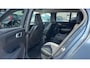 Volvo XC40 T5 Automaat Recharge Inscription | Panoramadak | Trekhaak semi elektrisch inklapbaar | Extra getint glas | Adaptieve Cruise Control | BLIS dodehoekdetectie | Verwarmde voorstoelen & stuurwiel | Park Assist voor & achter met camera