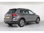Volkswagen Tiguan 1.4 TSI ACT Comfortline Business | Open Dak | Trekhaak wegklapbaar | Cruise Adaptive | Stoelverwarming | Clima | Elk. Achterklep | Lichtmetalen Velgen