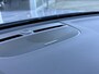 Volvo EX40 Single Motor Extended Range Plus 82 kWh |**17% BIJTELLING**| Panoramadak | Verwarmbare voorstoelen & stuurwiel | Premium audio by Harman Kardon | Adaptieve Cruise Control | Keyless Entry & Go| 20 inch Lichtmetalen Velgen | Black Edition emblemen | Extra getinte zijruiten en achterruit