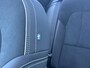 Volvo EX40 Single Motor Extended Range Plus 82 kWh |**17% BIJTELLING**| Panoramadak | Verwarmbare voorstoelen & stuurwiel | Premium audio by Harman Kardon | Adaptieve Cruise Control | Keyless Entry & Go| 20 inch Lichtmetalen Velgen | Black Edition emblemen | Extra getinte zijruiten en achterruit