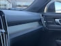 Volvo EX40 Single Motor Extended Range Plus 82 kWh |**17% BIJTELLING**| Panoramadak | Verwarmbare voorstoelen & stuurwiel | Premium audio by Harman Kardon | Adaptieve Cruise Control | Keyless Entry & Go| 20 inch Lichtmetalen Velgen | Black Edition emblemen | Extra getinte zijruiten en achterruit