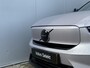 Volvo EX40 Single Motor Extended Range Plus 82 kWh |**17% BIJTELLING**| Panoramadak | Verwarmbare voorstoelen & stuurwiel | Premium audio by Harman Kardon | Adaptieve Cruise Control | Keyless Entry & Go| 20 inch Lichtmetalen Velgen | Black Edition emblemen | Extra getinte zijruiten en achterruit