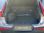 Volvo EX40 Single Motor Extended Range Plus 82 kWh |**17% BIJTELLING**| Panoramadak | Verwarmbare voorstoelen & stuurwiel | Premium audio by Harman Kardon | Adaptieve Cruise Control | Keyless Entry & Go| 20 inch Lichtmetalen Velgen | Black Edition emblemen | Extra getinte zijruiten en achterruit