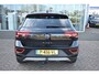 Volkswagen T-Roc 1.0 TSI 110PK Life Business | TREKHAAK | STOELVERW. | CAMERA | NAVIGATIE | LED | 16 INCH