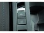 Volkswagen T-Roc 1.5 TSI Sport | Automaat | Digitaal dashboard | 17'' licht metaal