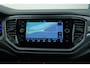 Volkswagen T-Roc 1.5 TSI Sport | Automaat | Digitaal dashboard | 17'' licht metaal |