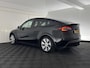 Tesla Model Y RWD 58 kWh [ 3-Fase-11kW ] {SOH-91%} (INCL-BTW) Aut. *PANO | LEATHER | AUTO-PILOT | NAVI-FULLMAP | MATRIX-LED | KEYLESS | CAMERA | DAB+ | HEATED-COMFORTSEATS | PRIVACYGLASS | TOPVIEW | TOWBAR | 19''ALU*