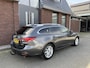 Mazda 6 Sportbreak 2.0 HP Skylease+ AUTOMAAT | BI-XENON | CRUISE CONTROL | TREKHAAK AFN. | NAV | PDC V+A