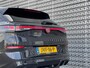 Volkswagen T-Roc 1.5 eTSI 150 pk R-Line First Edition / Panoramadak / Head-Up / Side Assist / 360 Camera / Trekhaak / 20'' LMV / VW