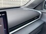 Volkswagen T-Roc 1.5 eTSI 150 pk R-Line First Edition / Panoramadak / Head-Up / Side Assist / 360 Camera / Trekhaak / 20'' LMV / VW