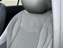 Volkswagen T-Roc 1.5 eTSI 150 pk R-Line First Edition / Panoramadak / Head-Up / Side Assist / 360 Camera / Trekhaak / 20'' LMV / VW