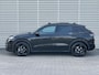 Volkswagen T-Roc 1.5 eTSI 150 pk R-Line First Edition / Panoramadak / Head-Up / Side Assist / 360 Camera / Trekhaak / 20'' LMV / VW