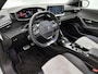 Peugeot e-2008 SUV EV GT Pack 50 kWh 136pk | Navigatie | Schuif-/kanteldak | Achteruitrijcamera | Stoelverwarming | Full Led koplampen | 3D Cockpit | Leder/Alcantara | Keyless | Adaptieve Cruise Control | Dodehoeksensor | Apple Carplay / Android Auto | DAB+ radio | Donker getint glas | 18" lichtmetalen velgen |
