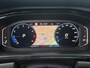 Volkswagen T-Roc 1.5 TSI R-Line Edition| Met panoramadak, stoelverwarming, elektrische achterklep en virtual cockpit!