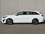 Kia Ceed Sportswagon 1.6 GDI PHEV DynamicLine / Fabrieksgarantie tot 16-05-2029 / Dealer Onderhouden / Afneembare Trekhaak / Stuur-/Stoelverwarming / Navigatie / Camera / Keyless Entree/Start / Apple Carplay/Android auto / Climate Control /