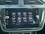 Volkswagen Tiguan 1.4 TSI ACT Highline Business R-Line / Pano / Virtual / ACC / Leder / Trekhaak / Zeer Kompleet.