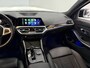 BMW 3-Serie 318i Executive Edition Sport Line Airco ECC | Virtual | Sfeer | Apple Carplay | M Stuur | Navigatie | Isofix | NAP