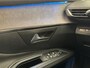 Peugeot 5008 1.2 PureTech GT Camera | Adaptieve Cruise | Parkeersensoren | Digitaal Dashboard | Leder/Stof | 18" Lichtmetaal | LED | Achteruitrijcamera | Airco (automatisch) | Apple Carplay/Android Auto|telefoonintegratie premium
