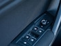 Volkswagen Tiguan 1.5 TSI Life Business Active | Trekhaak | Stoelverwarming | Stuurwiel Verwarmd | Adaptieve Cruise Control | LED Koplampen | Climate Control | Camera | Sfeerverlichting | Navigatie | Apple Carplay | Android Auto |