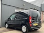 Mercedes-Benz Citan 111 CDI BlueEFFICIENCY 110pk Airco Cruise controle Trekhaak 1050kg trekgewicht Telefoonverbinding 2-Persoons Zijruit Tomtom Bpm vrij voor particulier gebruik!!