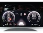 Volkswagen Golf Life Edition eHybrid Inclusief €2000,- inruilvoordeel | Trekhaak, elektrisch uitklapbaar | 'App-Connect' draadloze smartphone integratie | Achterbank in ongelijke delen neerklapbaar incl. middenarmsteun en doorlaadmogelijkheid | Achteruitrijcamera (Rear View)