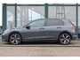Volkswagen Golf Life Edition eHybrid Inclusief €2000,- inruilvoordeel | Trekhaak, elektrisch uitklapbaar | 'App-Connect' draadloze smartphone integratie | Achterbank in ongelijke delen neerklapbaar incl. middenarmsteun en doorlaadmogelijkheid | Achteruitrijcamera (Rear View)