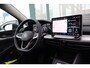 Volkswagen Golf Life Edition eHybrid Inclusief €2000,- inruilvoordeel | Trekhaak, elektrisch uitklapbaar | 'App-Connect' draadloze smartphone integratie | Achterbank in ongelijke delen neerklapbaar incl. middenarmsteun en doorlaadmogelijkheid | Achteruitrijcamera (Rear View)