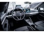 Volkswagen Golf Life Edition eHybrid Inclusief €2000,- inruilvoordeel | 'App-Connect' draadloze smartphone integratie | Achterbank in ongelijke delen neerklapbaar incl. middenarmsteun en doorlaadmogelijkheid | Achteruitrijcamera (Rear View)
