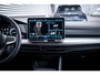 Volkswagen Golf Life Edition eHybrid Inclusief €2000,- inruilvoordeel | 'App-Connect' draadloze smartphone integratie | Achterbank in ongelijke delen neerklapbaar incl. middenarmsteun en doorlaadmogelijkheid | Achteruitrijcamera (Rear View)