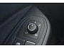Volkswagen Golf Life Edition eHybrid | 'App-Connect' draadloze smartphone integratie | Achterbank in ongelijke delen neerklapbaar incl. middenarmsteun en doorlaadmogelijkheid | Achterlichten LED