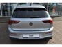 Volkswagen Golf Life Edition eHybrid | 'App-Connect' draadloze smartphone integratie | Achterbank in ongelijke delen neerklapbaar incl. middenarmsteun en doorlaadmogelijkheid | Achteruitrijcamera (Rear View)