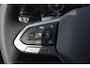 Volkswagen Golf Life Edition eHybrid | 'App-Connect' draadloze smartphone integratie | Achterbank in ongelijke delen neerklapbaar incl. middenarmsteun en doorlaadmogelijkheid | Achteruitrijcamera (Rear View)