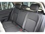 Volkswagen Golf Life Edition eHybrid | 'App-Connect' draadloze smartphone integratie | Achterbank in ongelijke delen neerklapbaar incl. middenarmsteun en doorlaadmogelijkheid | Achteruitrijcamera (Rear View)