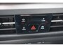 Volkswagen Golf Life Edition eHybrid | 'App-Connect' draadloze smartphone integratie | Achterbank in ongelijke delen neerklapbaar incl. middenarmsteun en doorlaadmogelijkheid | Achteruitrijcamera (Rear View)